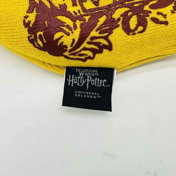 Harry Potter Gryffindor Beanie Wizardry Reversible Embroidered Red Gold One Size - Picture 5 of 6